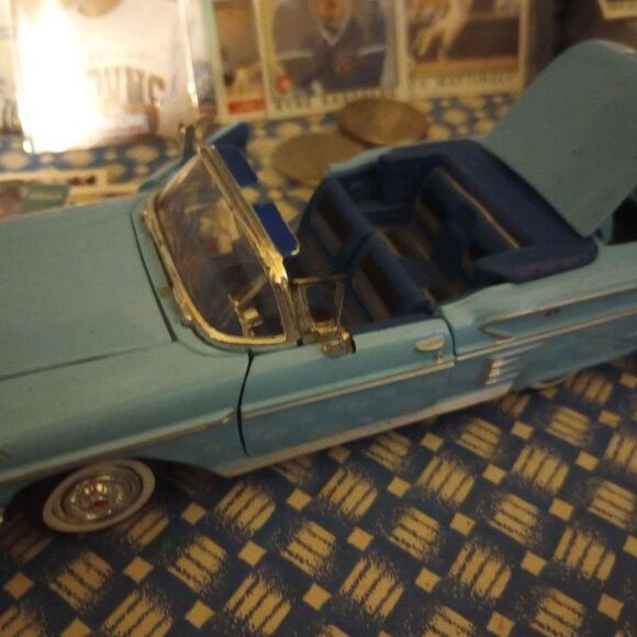 1/24 scale 1958 Chevy Impala - Picture 5 of 10